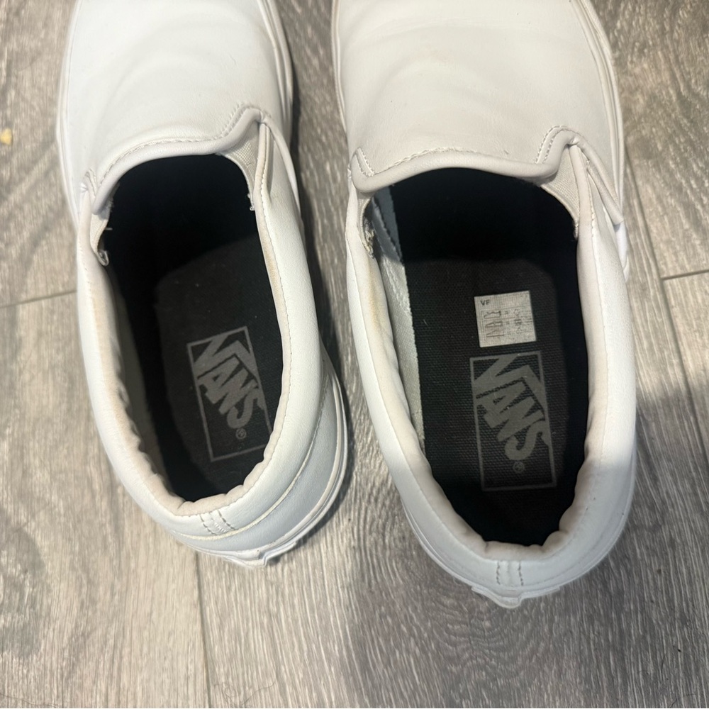 Vans Classic White Slip-On Men’s Shoes - Picture 4 of 5